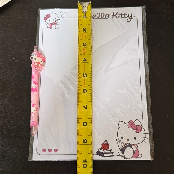 Hello Kitty Writing Bundle - Picture 6 of 11